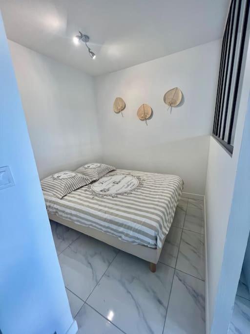Studio 4 Couchages A 12 Min De La Plage A Pied Avec Wifi, Le Parking Est En Option アンティーブ エクステリア 写真